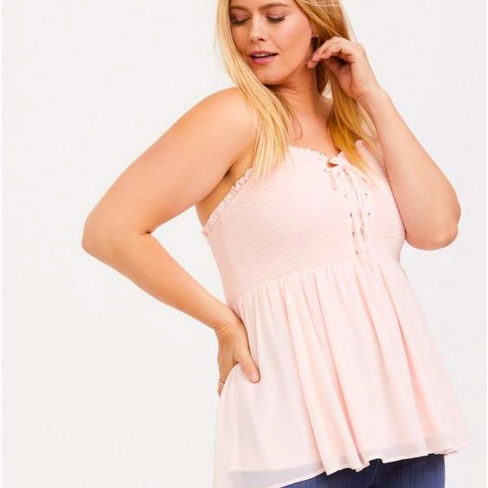 Torrid Babydoll Chiffon Smocked Cami in Veiled Rose (Soft Pink), Size 1 (14-16)